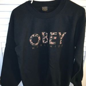 COPY - Obey crew neck sweater